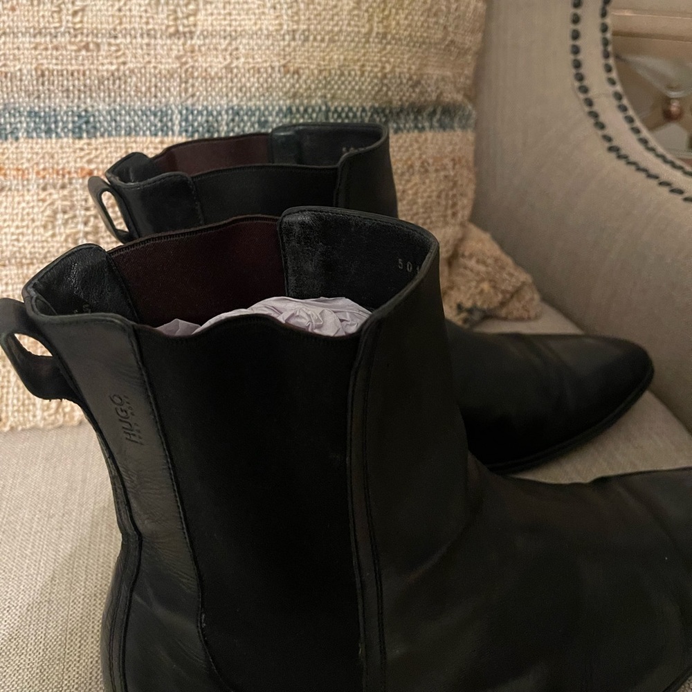 HUGO Black Leather Men's Boots - Picture 10 of 16